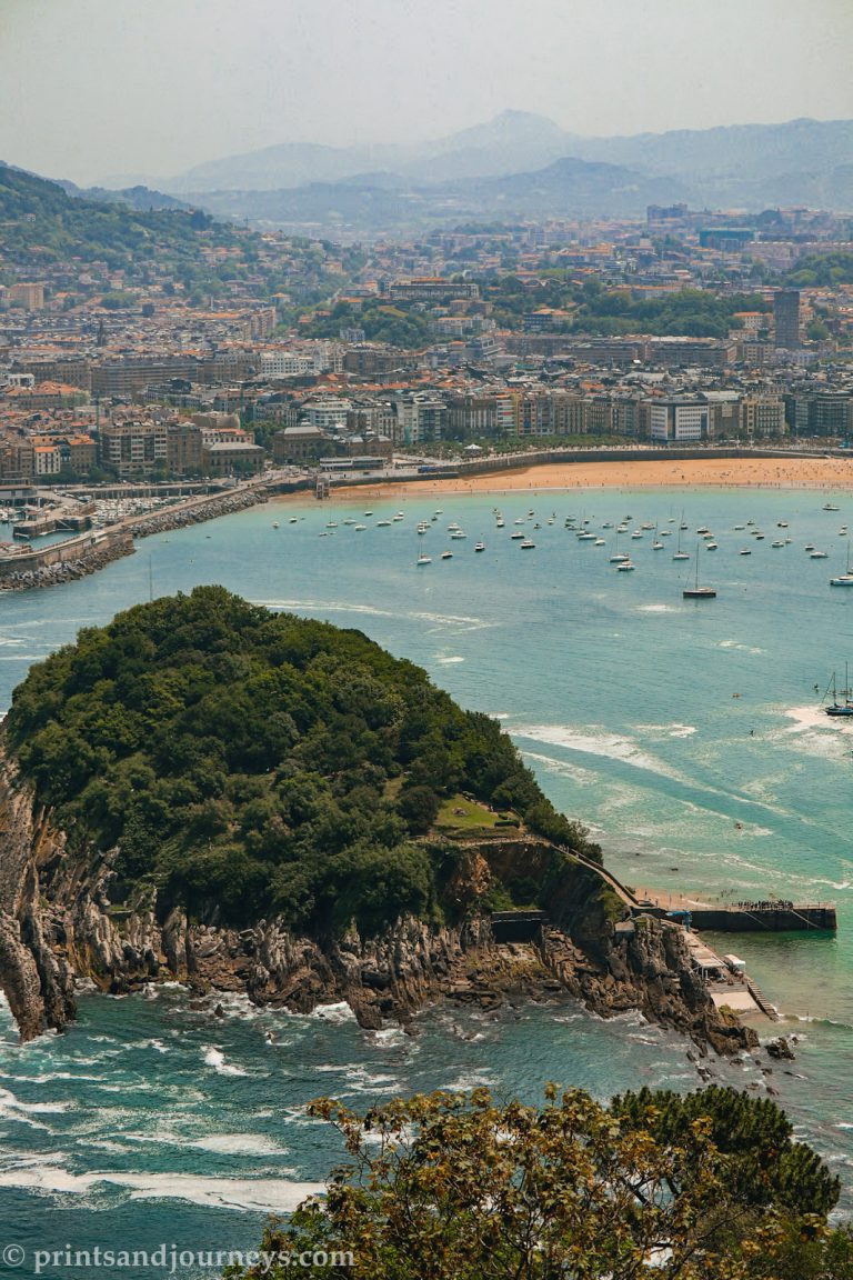 photo of the ocean, san sebastian and santa clara island from monte igueldo viewpoint