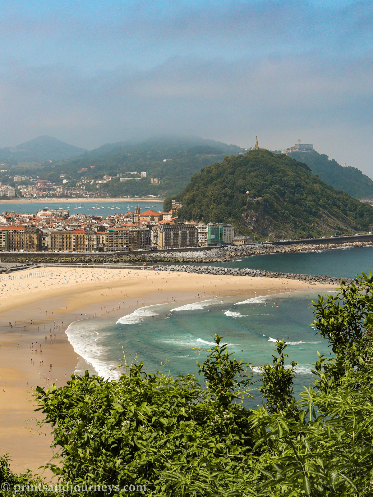photo of san sebastian and zurriola beach from monte ulia